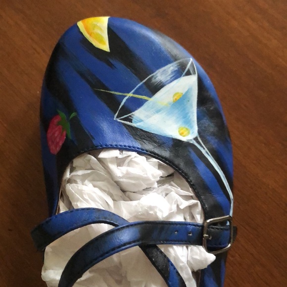 Hand painted never worn Via and Via shoes, size 8. Blue and black. - Picture 2 of 5